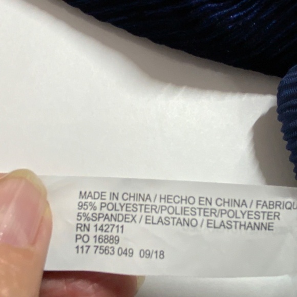 Eloquii Dark Blue Ribbed Velvet Wide Leg Pants Zip Fly Button Close US Sz 18 - Picture 8 of 9